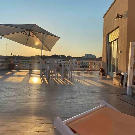 公寓 La Terrazza Sul Porto 安齐奥